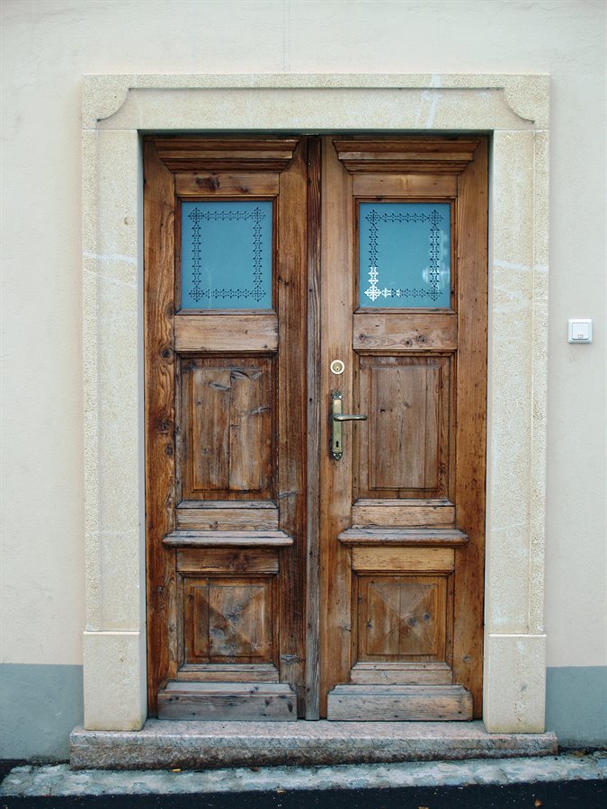 Außenanlagen & Gärten mit Stein gestalten